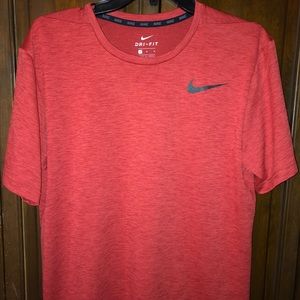 Men’s Nike T-shirt